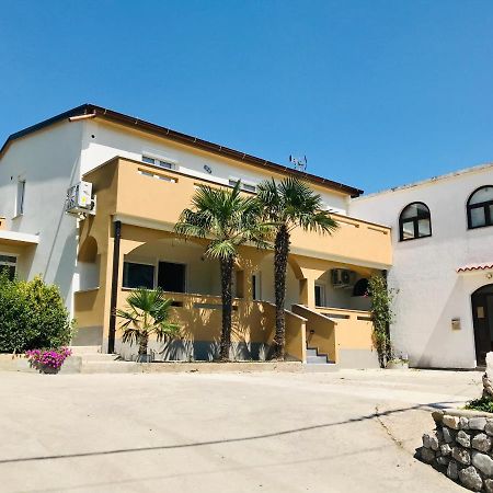 Apartments Anna III Baska  Exterior photo